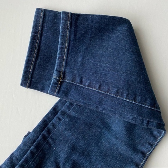 Madewell • 8" Skinny Jeans in Quincy Wash - Picture 5 of 9